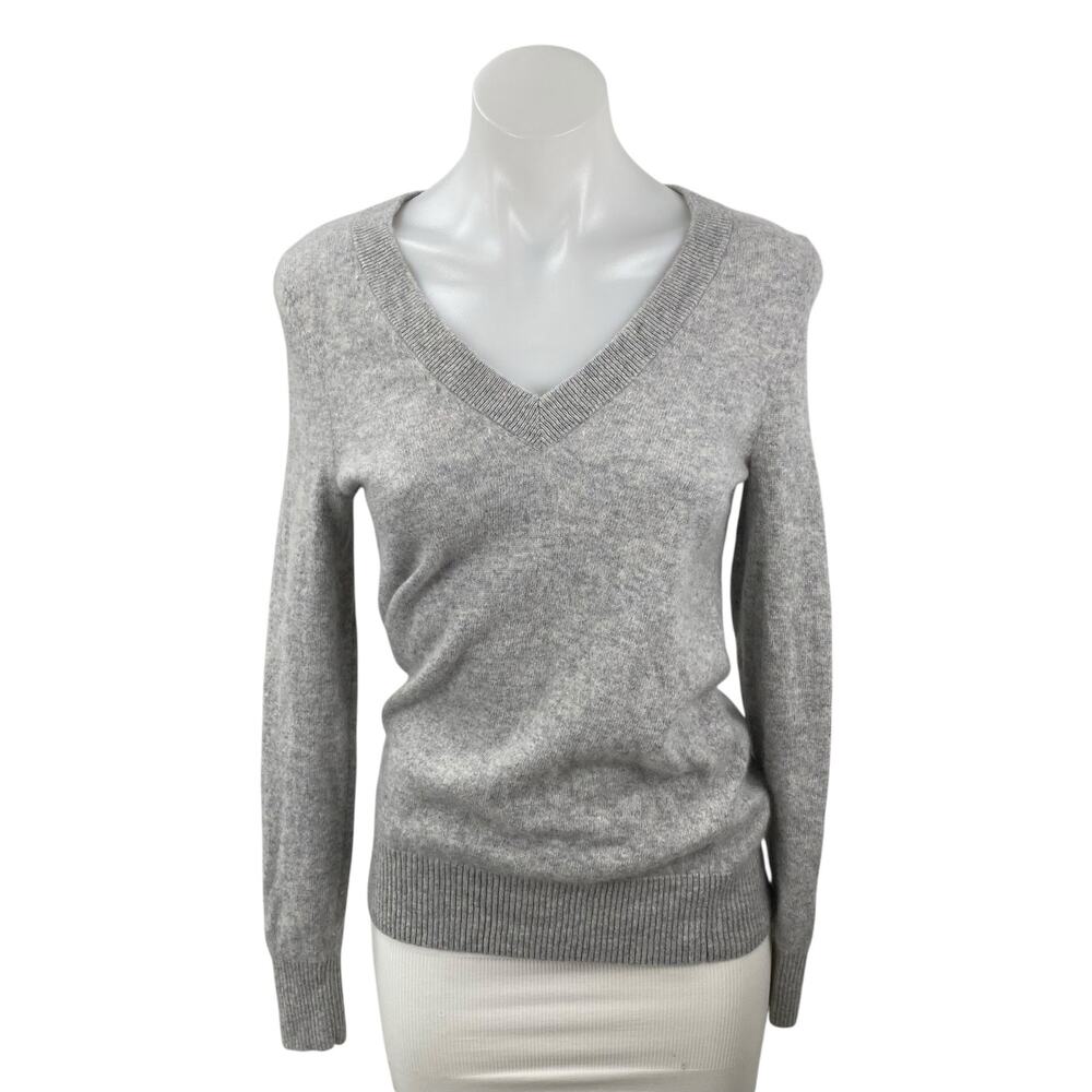 Aqua Women's Gray 100% Cashmere Long Sleeve V Neck Knit Sweater Top Size XS